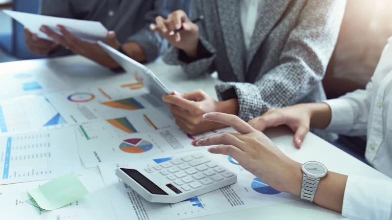 Por Que Investir em COE Pode Ser Tão Ruim? Entenda os Riscos Antes de Aplicar Seu Dinheiro